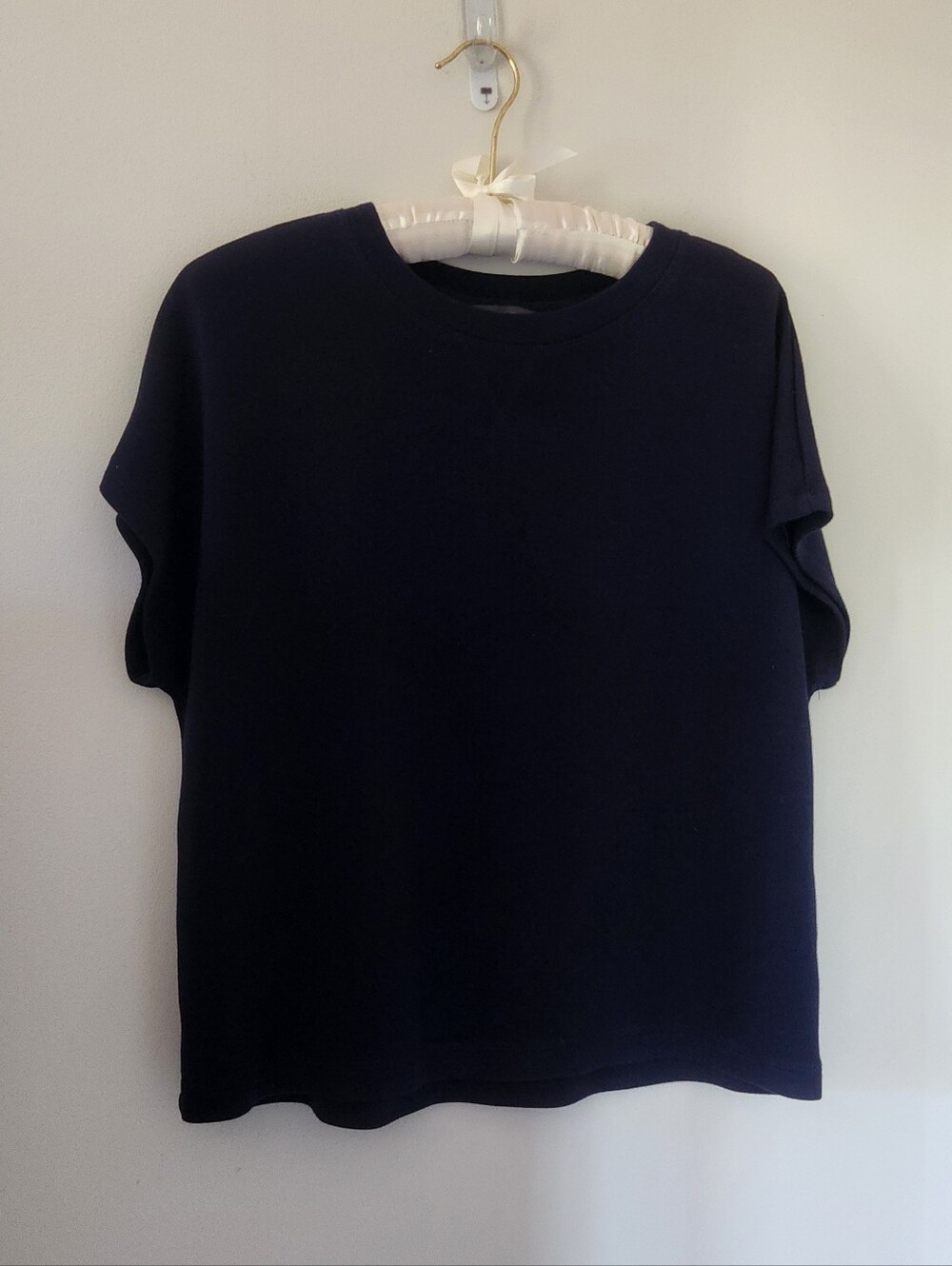 Danskin Navy Blue Crop Top - Picture 1 of 6